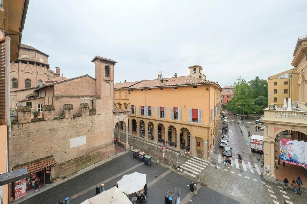 Towers View By Studio Vita Bologna 0*,  Italien