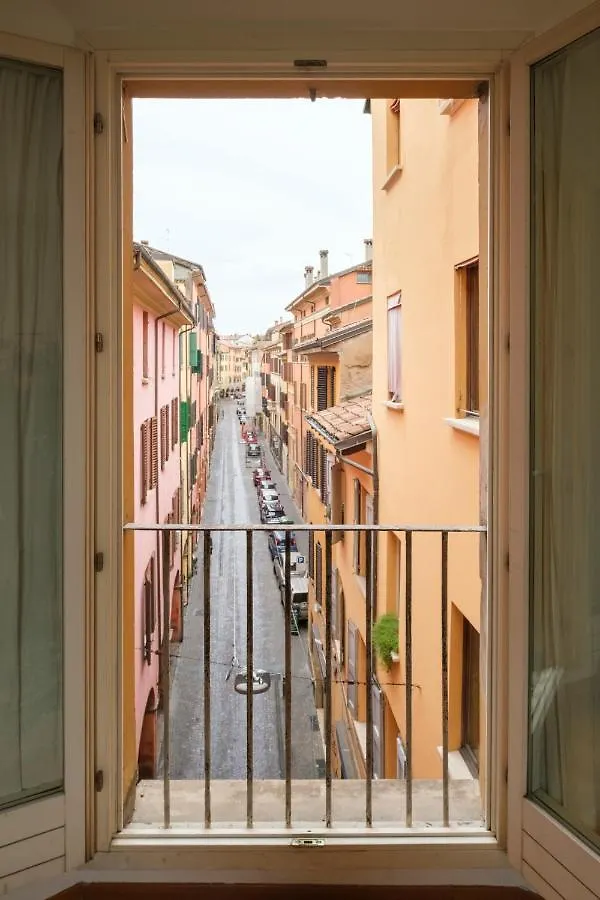 Towers View By Studio Vita Bologna Lejlighed